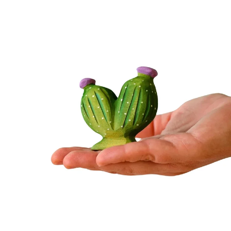 Wooden Pin Cushion Cactus