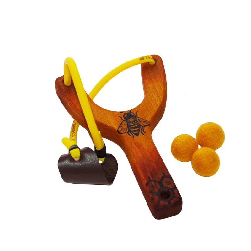 Wooden Toy Bee Slingshot With Felt Balls